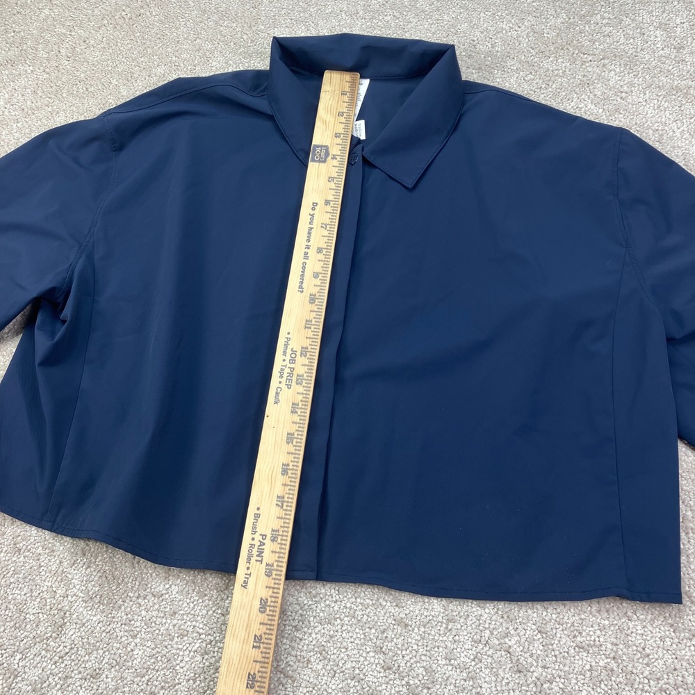Alo Yoga Womens Large Cropped Button Down Shirt Navy Blue Long Sleeve Top - Picture 4 of 6